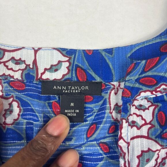 Ann Taylor V-Neck Blouse Floral Print Long Sleeve Top Preppy Work Shirt MEDIUM - Picture 4 of 10